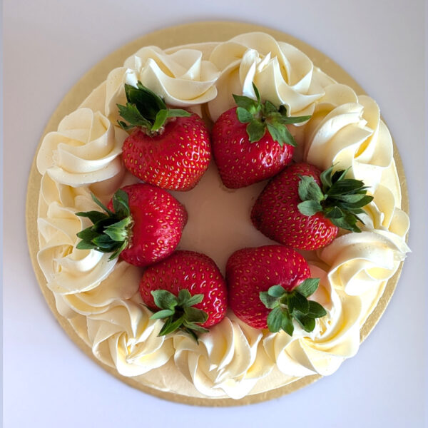 Fujipan - Japanese Strawberry Cake Top
